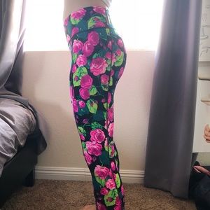 BetseyJohnson rose Capri yoga pants